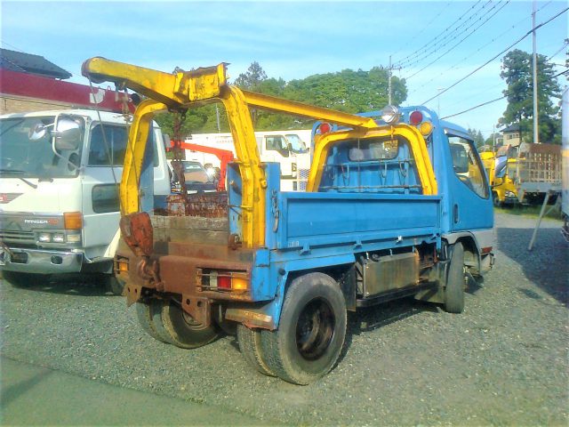 6年式 キャンター レッカー レッカー車 高床 Pto ウインチ クラーキース 中古冷凍車冷凍ウイング冷蔵車全国販売専門店